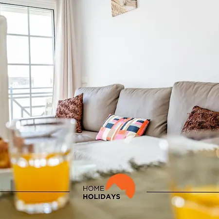 #129 Newtown, Pool, Private Park, High Speed Wifi Apartment